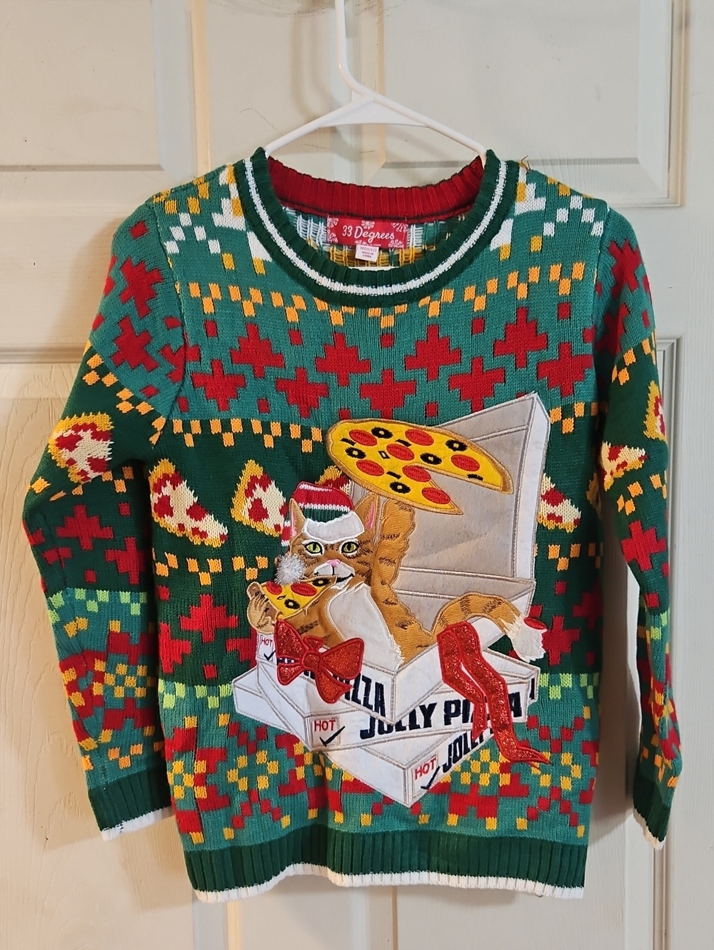 33 DEGREES CHRISTMAS CAT SWEATER: GREEN/RED: NEW WITH TAGS: SIZE M (10/12)